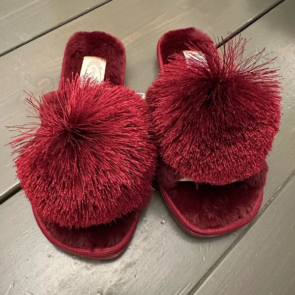 Joyfolie Other - Joyfolie Tia Pom Girls Slippers